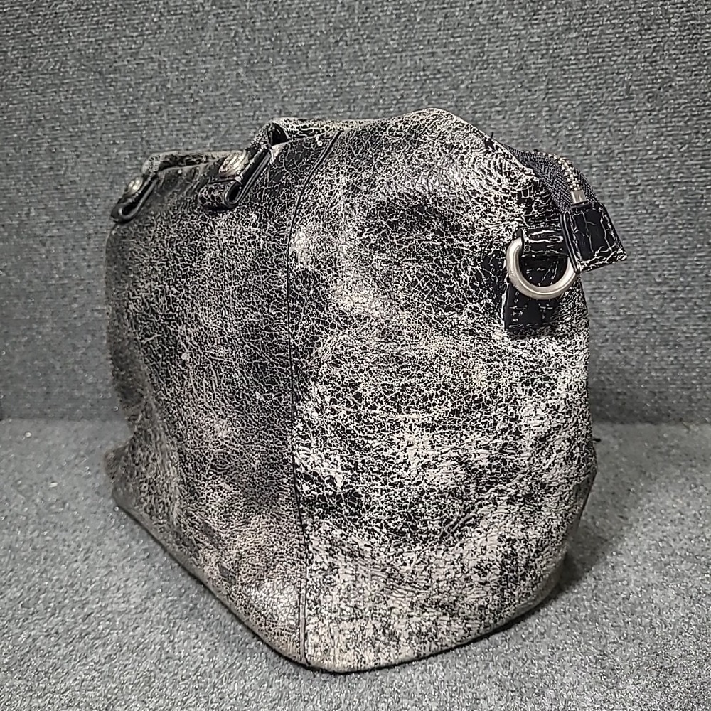 George Gina &‎ Lucy Star Shoulder Bag Black Distressed Leather Handbag - Picture 12 of 16